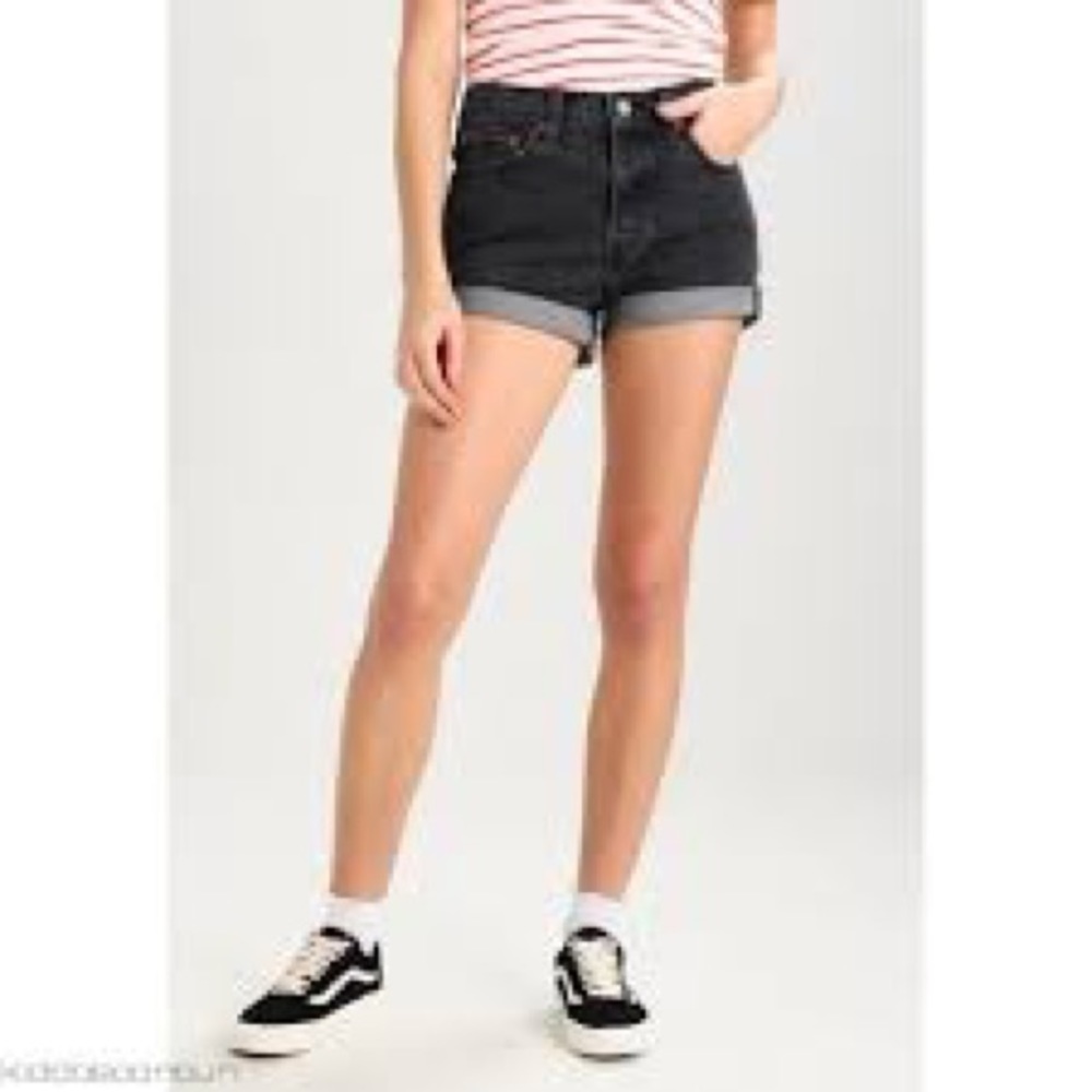 COPY - Levi’s 501 shorts in gimme more
